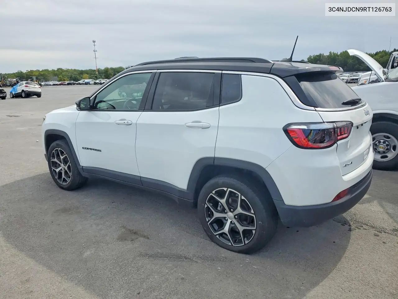 2024 JEEP COMPASS VIN 3C4NJDCN9RT126763 — фото 2