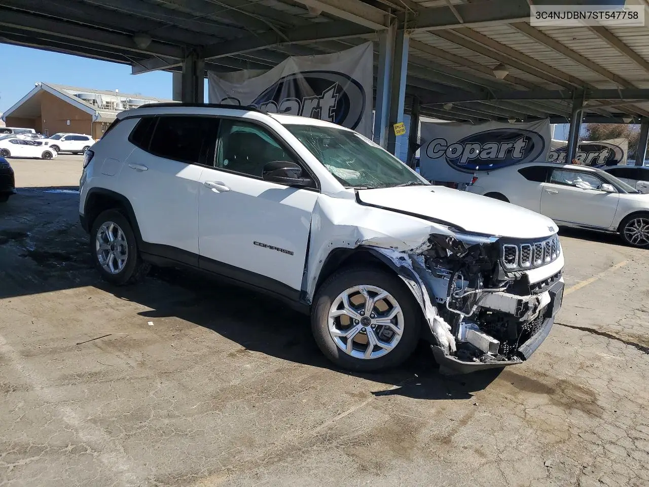 2025 JEEP COMPASS VIN 3C4NJDBN7ST547758 — фото 4