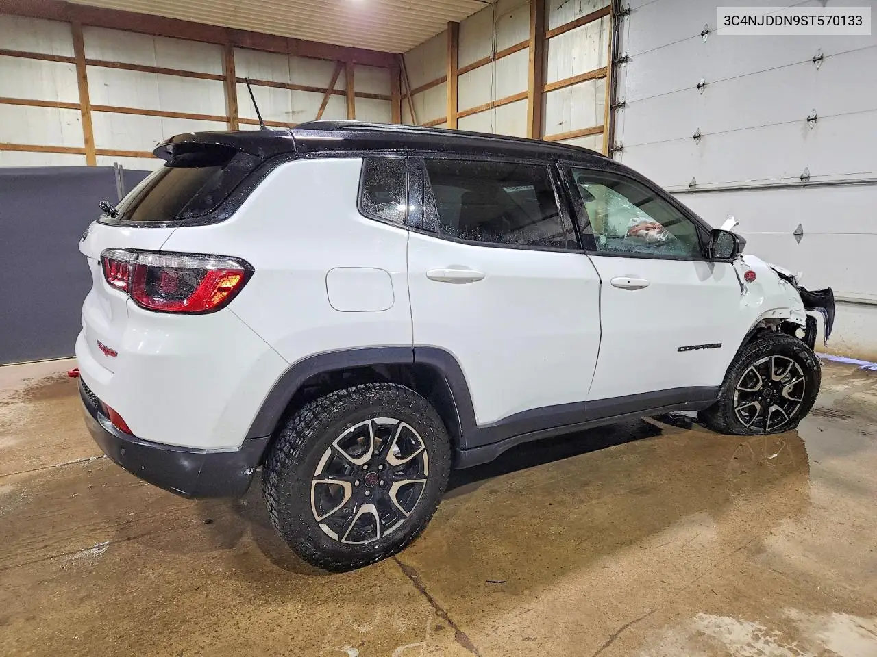 2025 JEEP COMPASS VIN 3C4NJDDN9ST570133 — фото 3