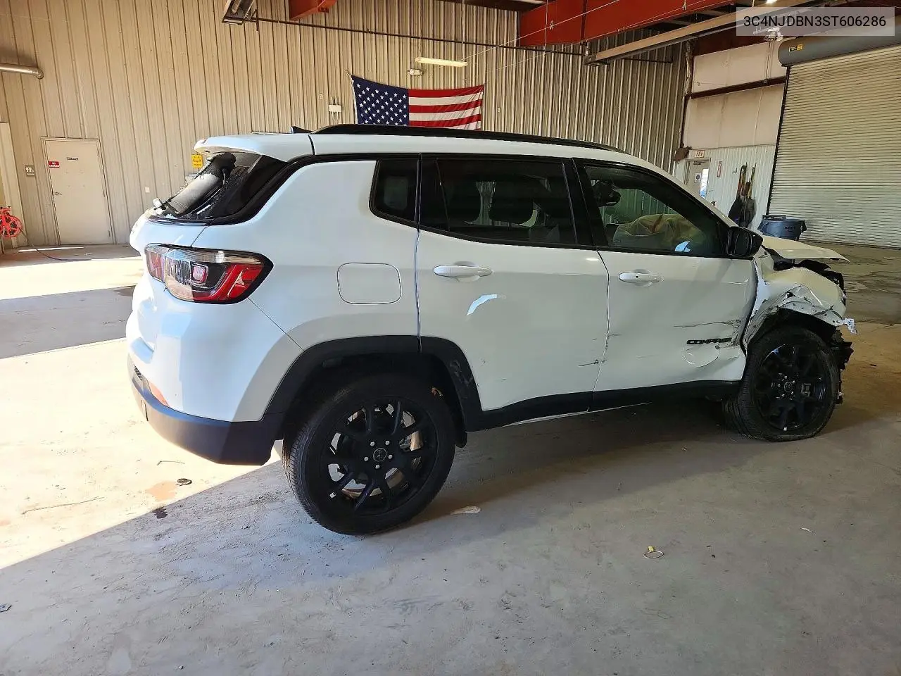 2025 JEEP COMPASS VIN 3C4NJDBN3ST606286 — фото 3