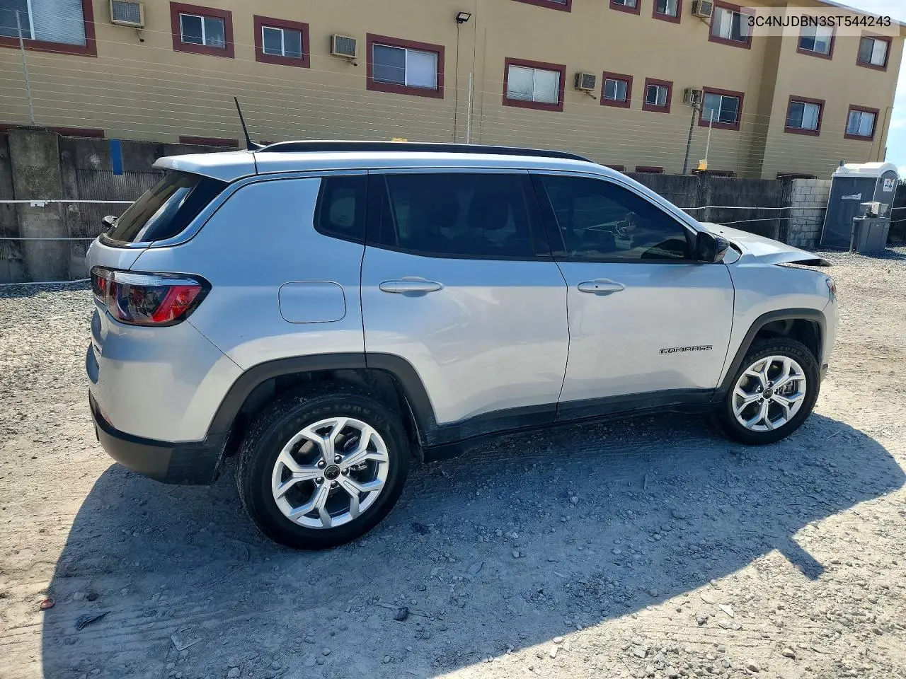 2025 JEEP COMPASS VIN 3C4NJDBN3ST544243 — фото 3