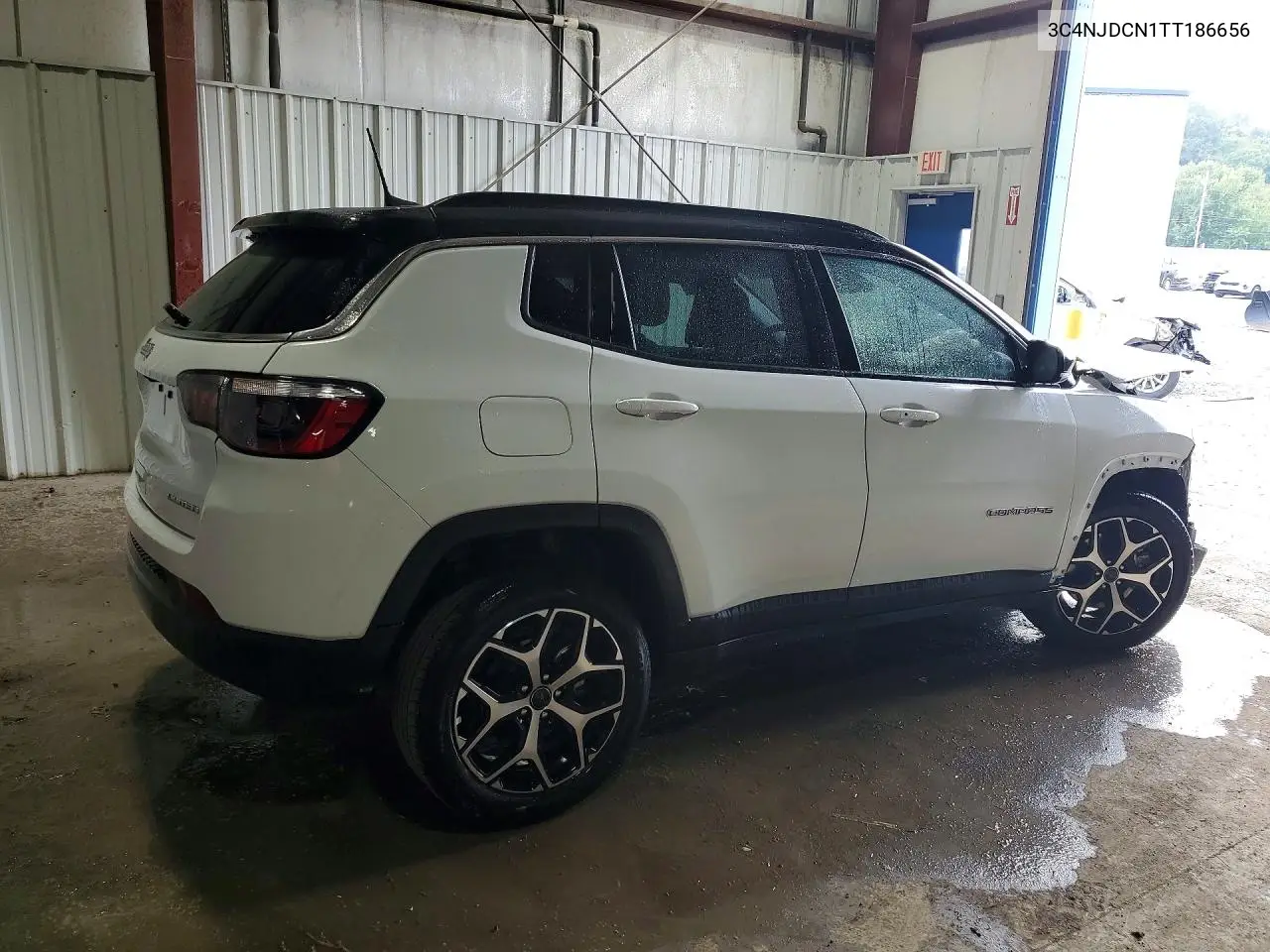 2026 JEEP COMPASS VIN 3C4NJDCN1TT186656 — фото 3