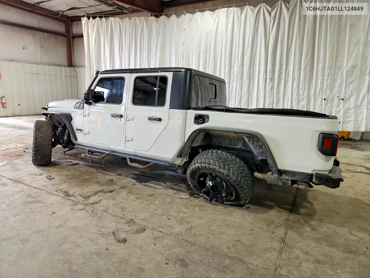 2020 JEEP GLADIATOR VIN 1C6HJTAG1LL124849 — фото 2