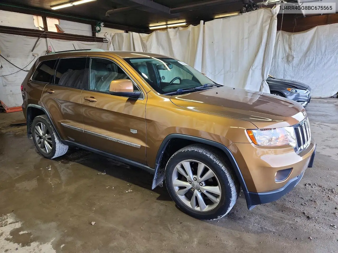 2011 JEEP GRAND CHEROKEE VIN 1J4RR4GG8BC675565 — фото 4