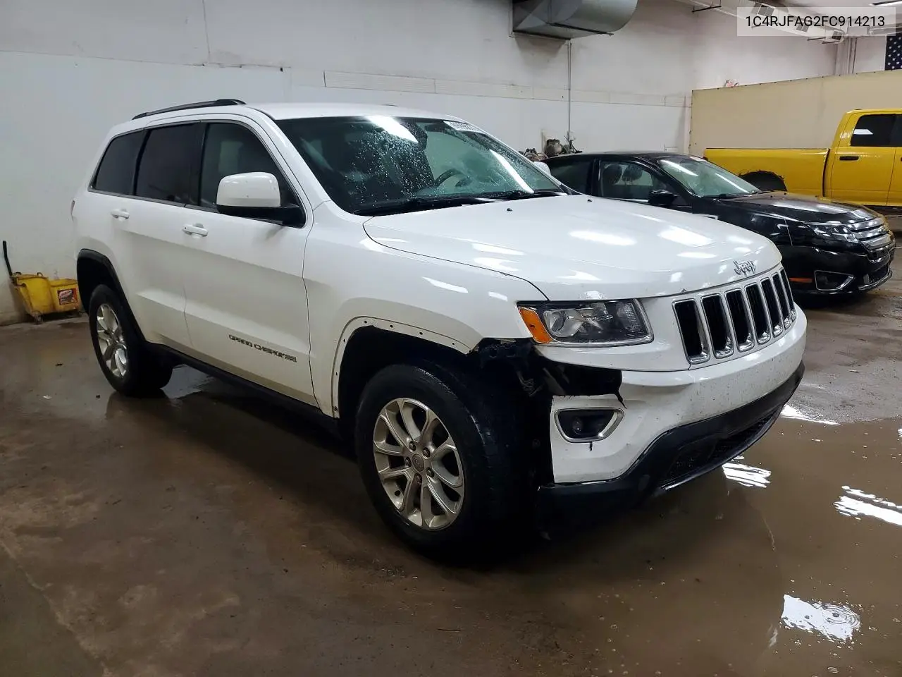 2015 JEEP GRAND CHEROKEE VIN 1C4RJFAG2FC914213 — фото 4