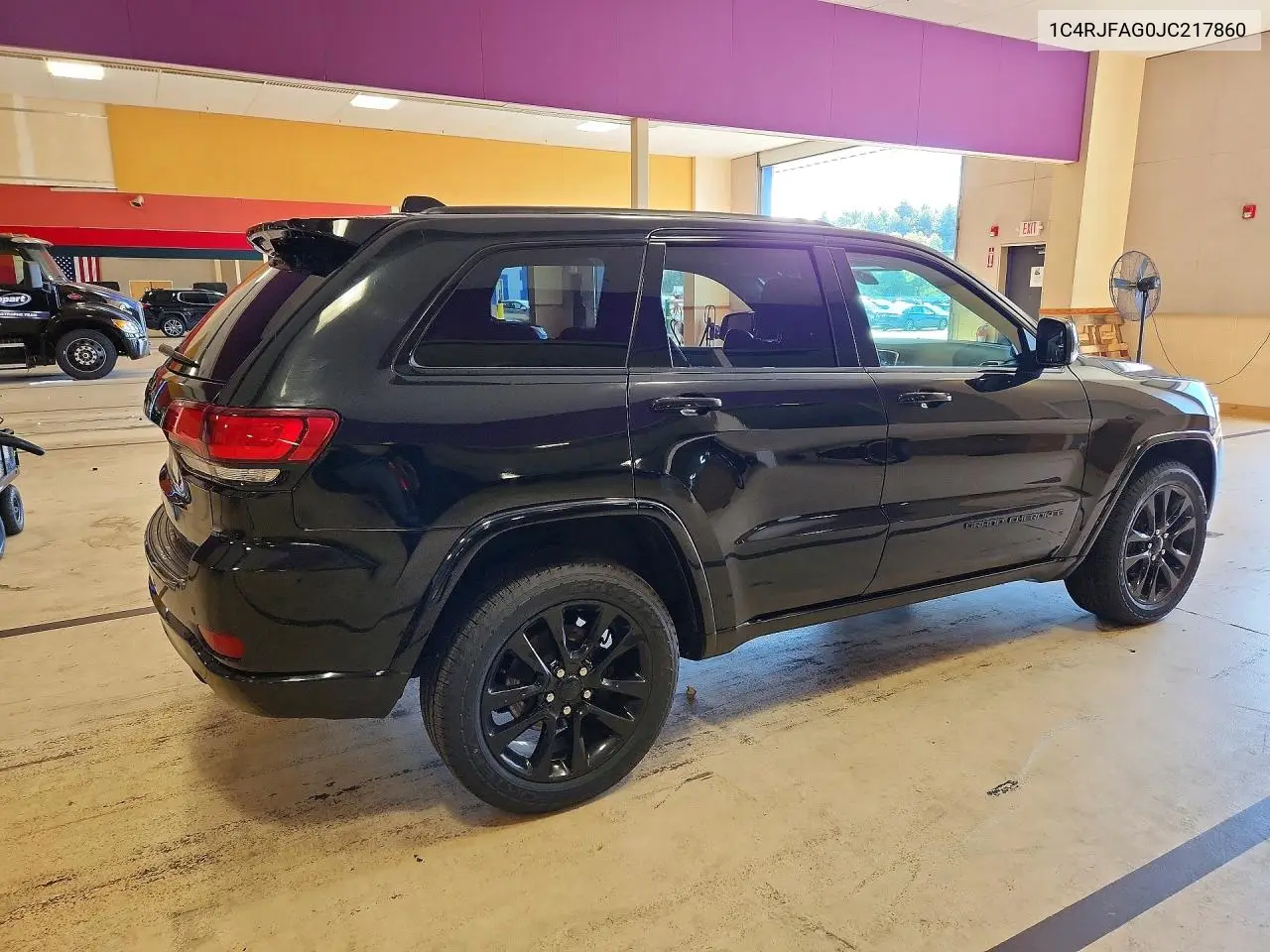 2018 JEEP GRAND CHEROKEE VIN 1C4RJFAG0JC217860 — фото 3