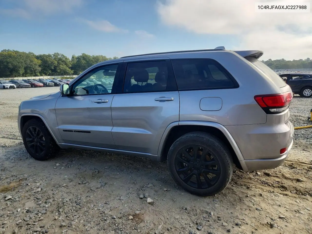2018 JEEP GRAND CHEROKEE VIN 1C4RJFAGXJC227988 — фото 2