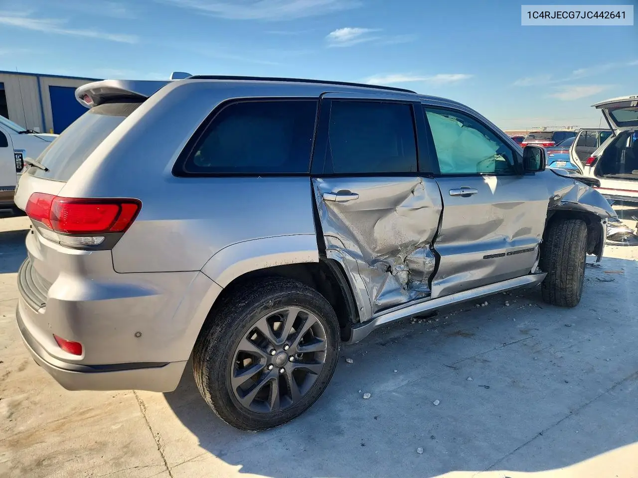 2018 JEEP GRAND CHEROKEE VIN 1C4RJECG7JC442641 — фото 3