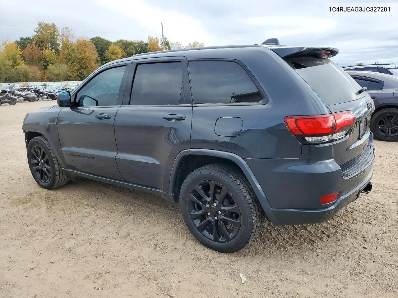 2018 JEEP GRAND CHEROKEE VIN 1C4RJEAG3JC327201 — фото 2