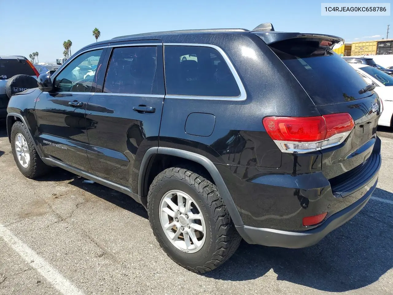 2019 JEEP GRAND CHEROKEE VIN 1C4RJEAG0KC658786 — фото 2