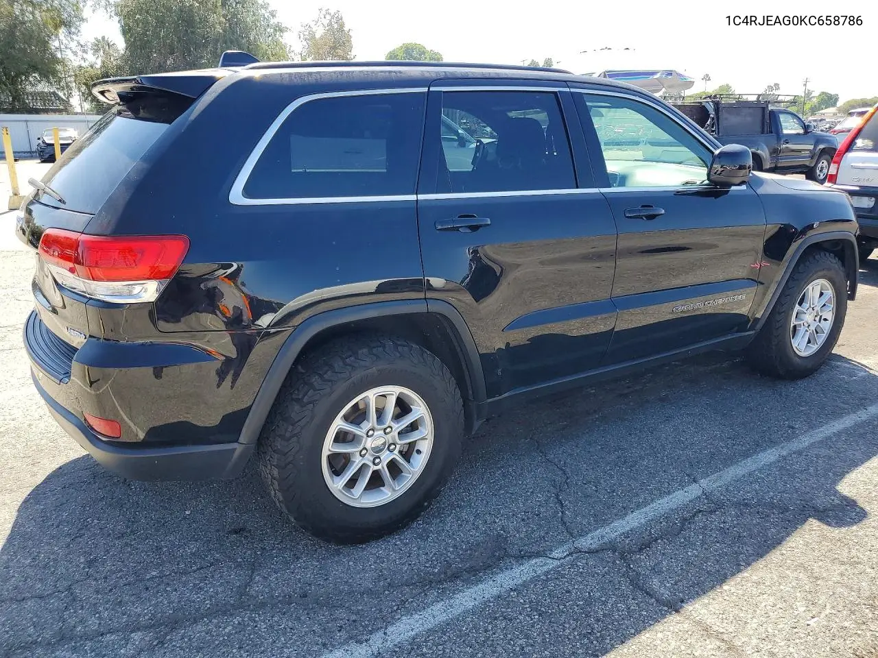 2019 JEEP GRAND CHEROKEE VIN 1C4RJEAG0KC658786 — фото 3