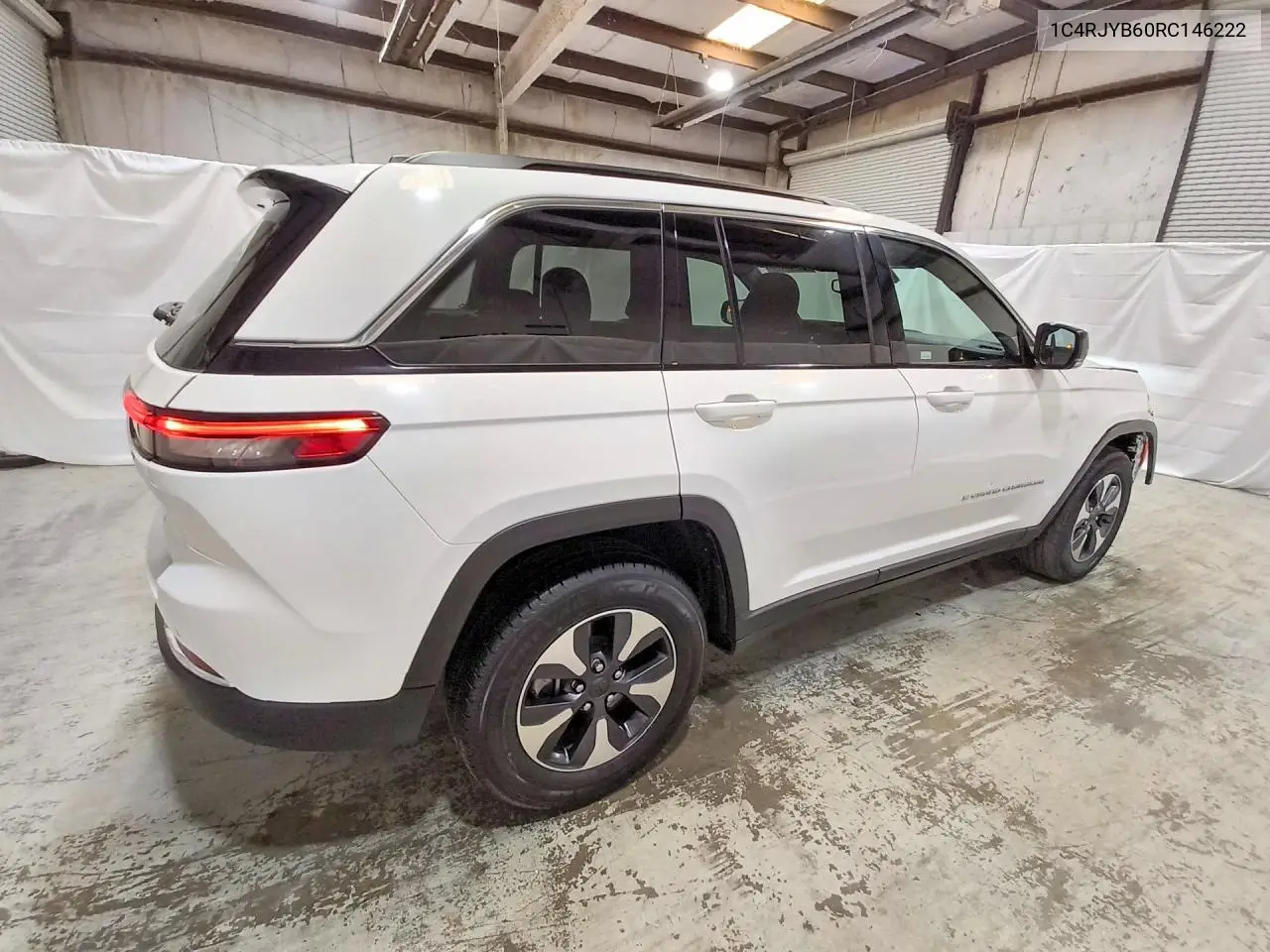 2024 JEEP GRAND CHEROKEE VIN 1C4RJYB60RC146222 — фото 3