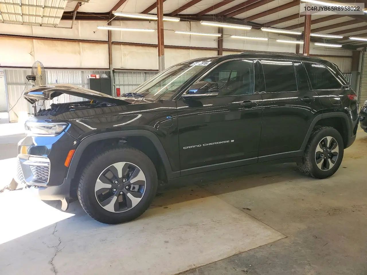 JEEP GRAND CHEROKEE 2024, VIN 1C4RJYB65R8958022