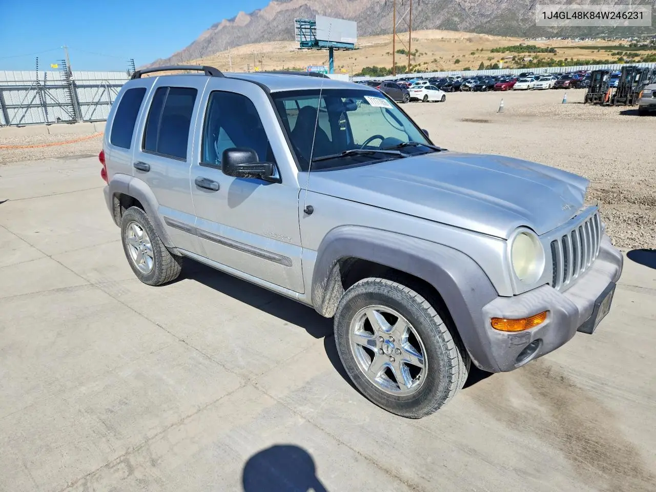 2004 JEEP LIBERTY (NORTH AMERICA) VIN 1J4GL48K84W246231 — фото 4