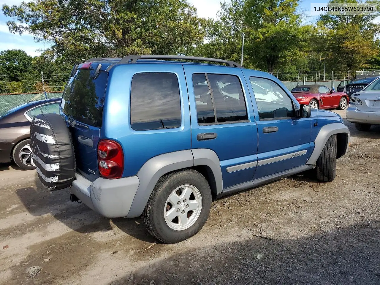2005 JEEP LIBERTY (NORTH AMERICA) VIN 1J4GL48K85W693790 — фото 3