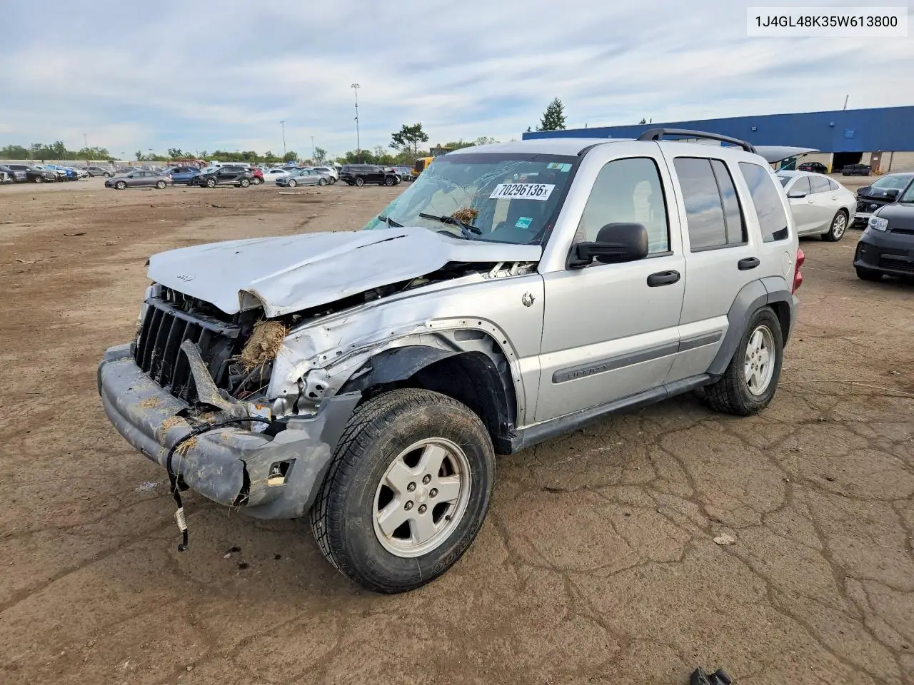 JEEP LIBERTY (NORTH AMERICA) 2005, VIN 1J4GL48K35W613800