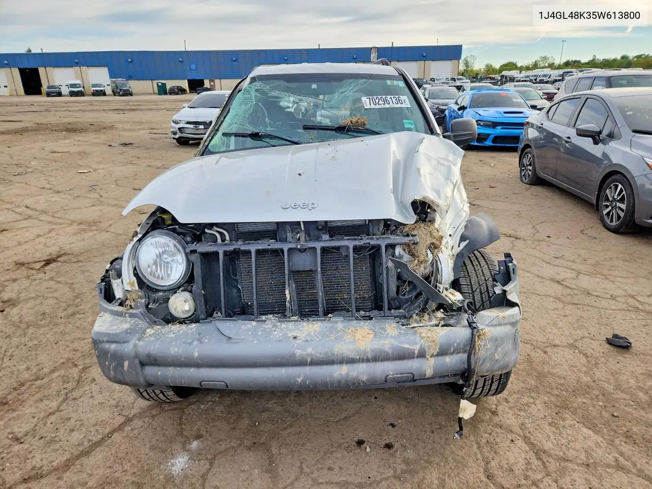 2005 JEEP LIBERTY (NORTH AMERICA) VIN 1J4GL48K35W613800 — фото 5