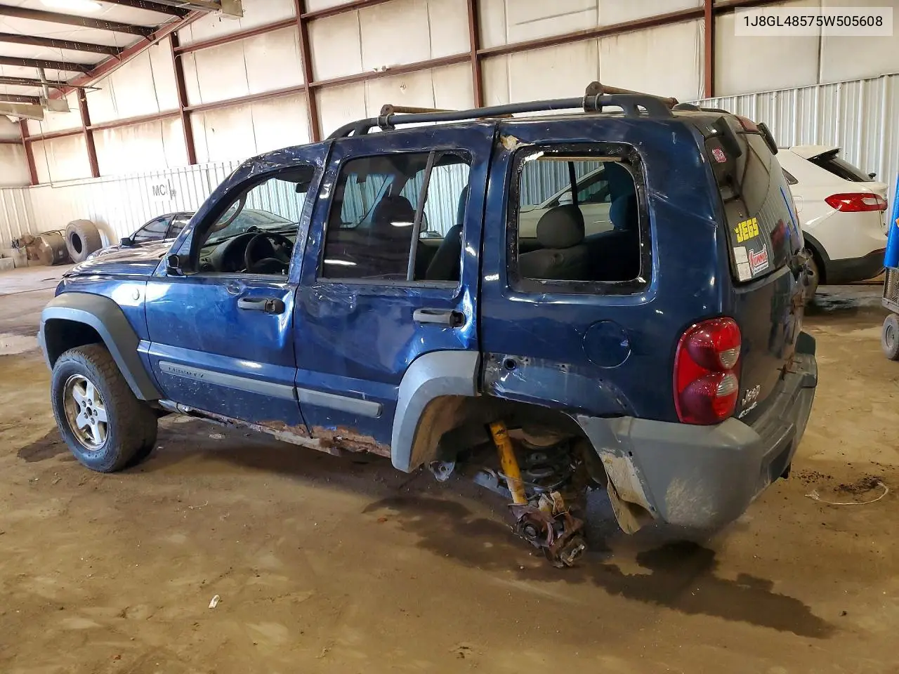 2005 JEEP LIBERTY (NORTH AMERICA) VIN 1J8GL48575W505608 — фото 2