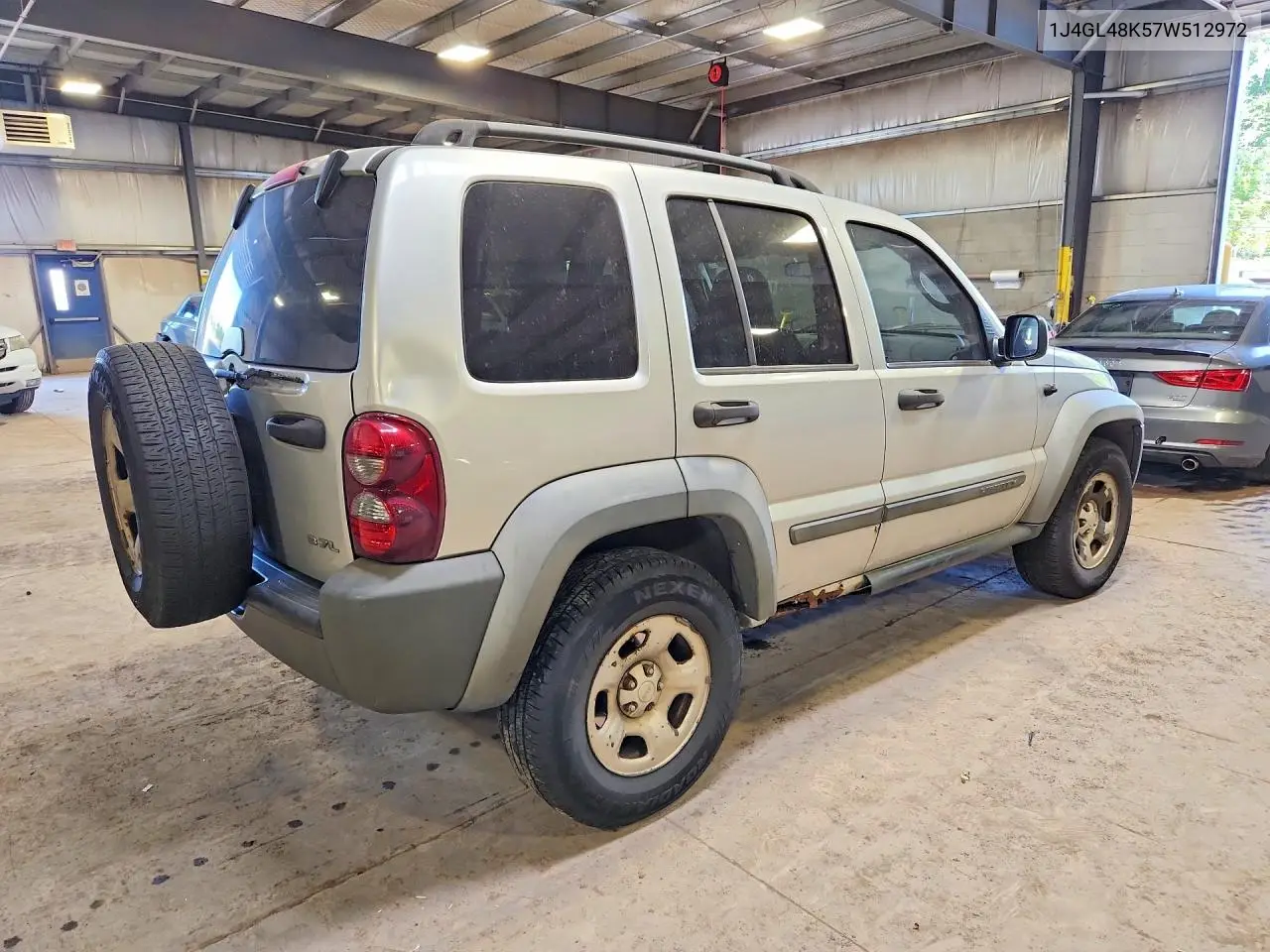 2007 JEEP LIBERTY (NORTH AMERICA) VIN 1J4GL48K57W512972 — фото 3