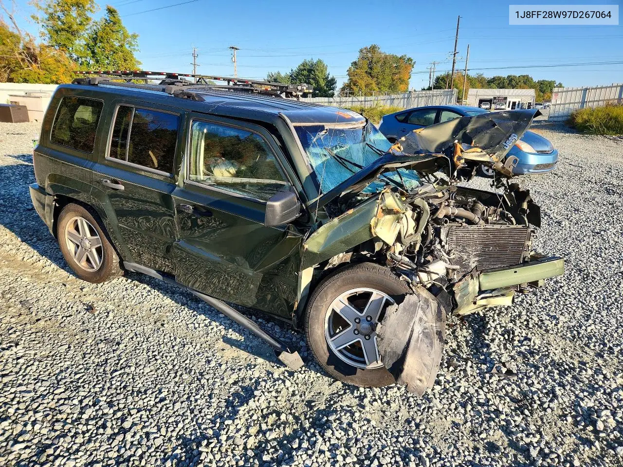 2007 JEEP LIBERTY (PATRIOT) VIN 1J8FF28W97D267064 — фото 4