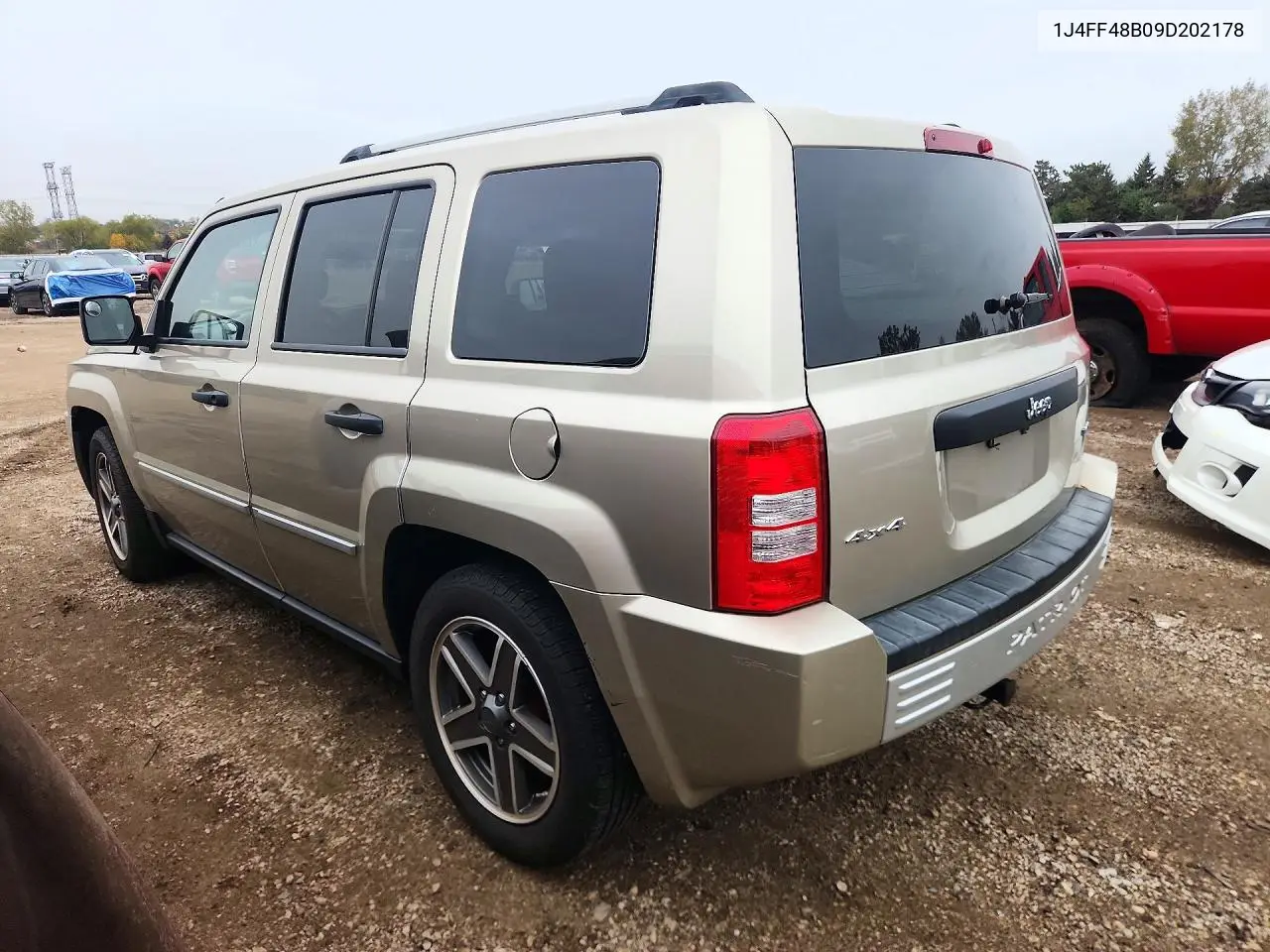 2009 JEEP LIBERTY (PATRIOT) VIN 1J4FF48B09D202178 — фото 2