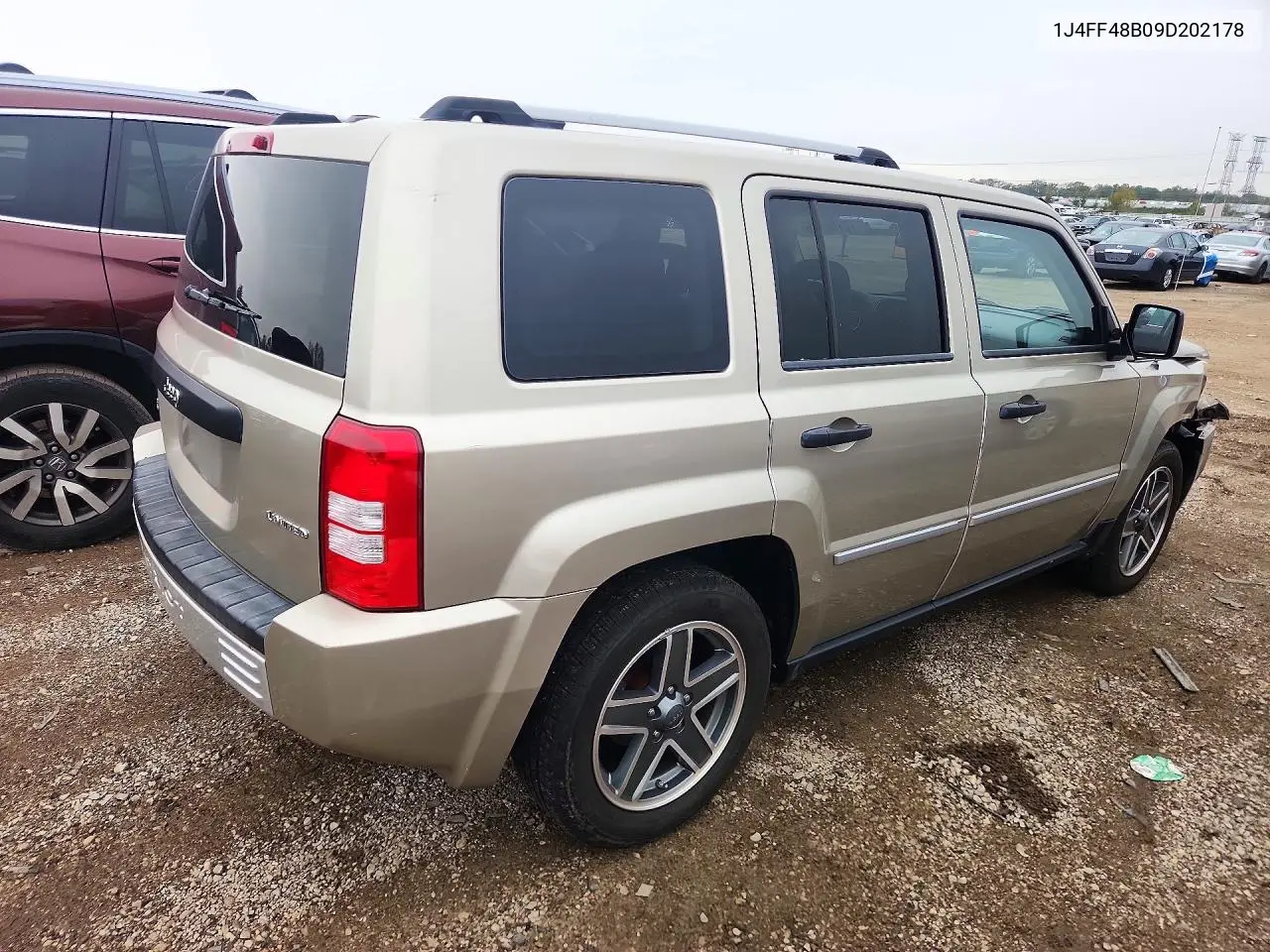 2009 JEEP LIBERTY (PATRIOT) VIN 1J4FF48B09D202178 — фото 3