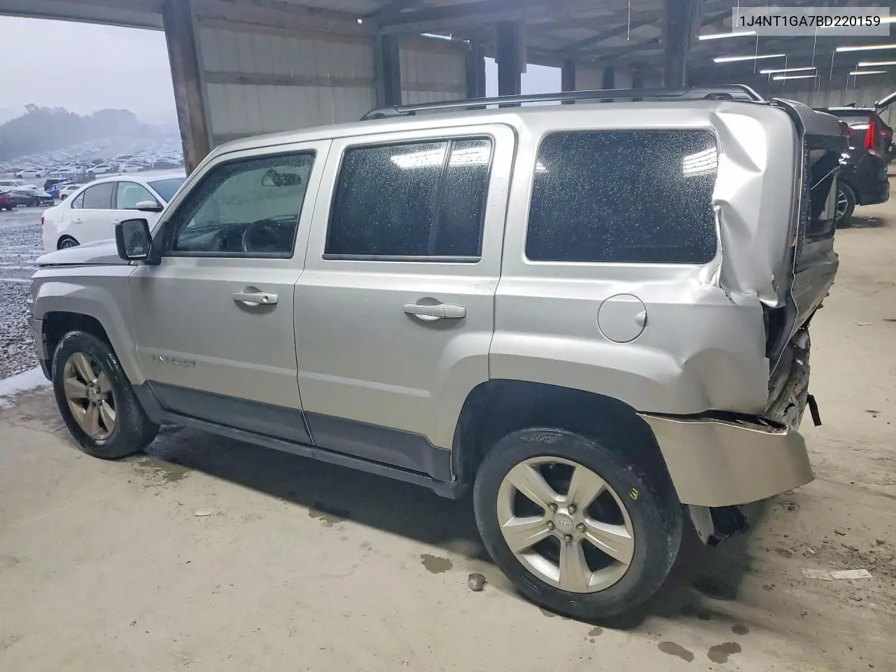 2011 JEEP LIBERTY (PATRIOT) VIN 1J4NT1GA7BD220159 — фото 2