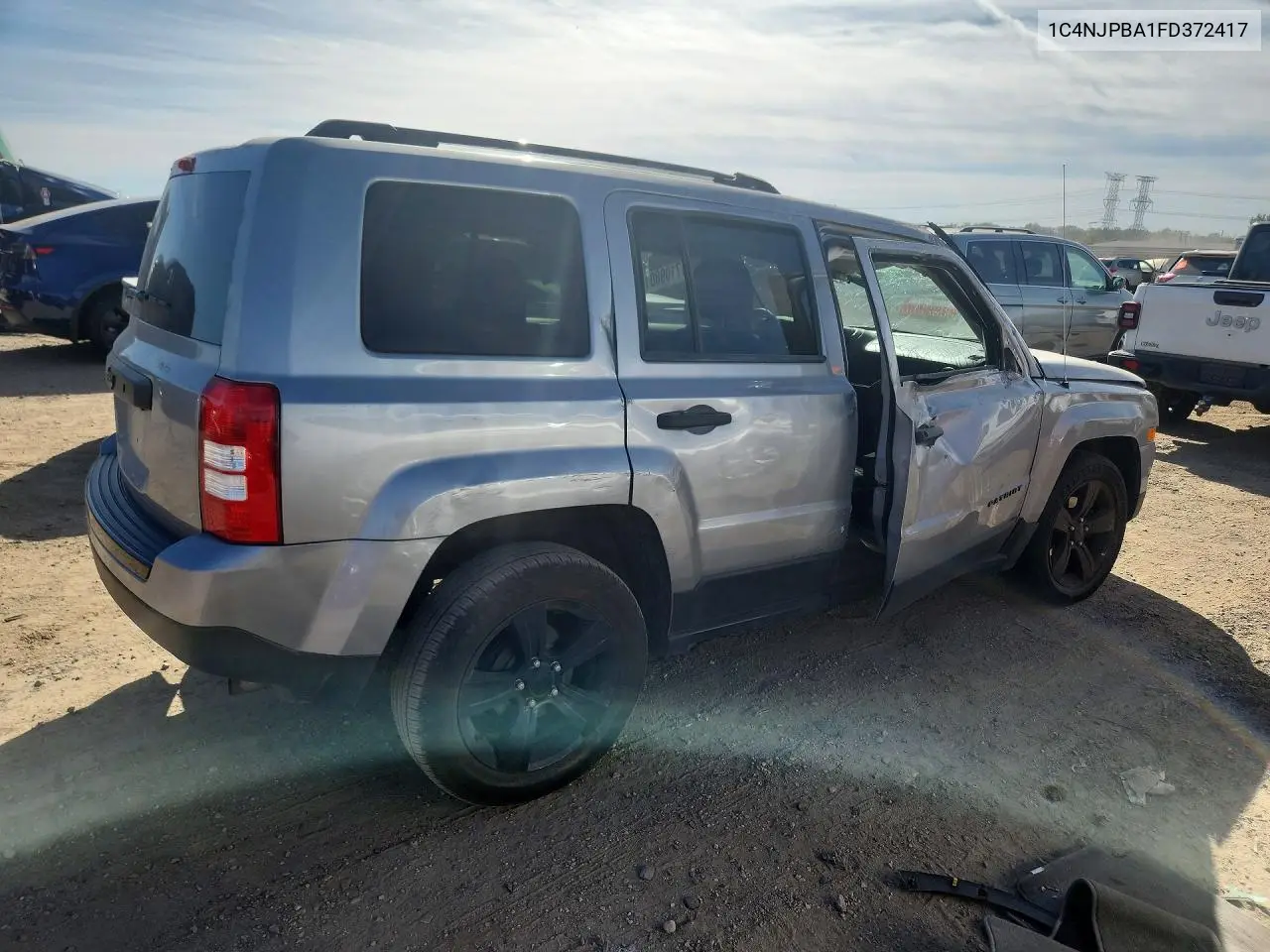 2015 JEEP LIBERTY (PATRIOT) VIN 1C4NJPBA1FD372417 — фото 3
