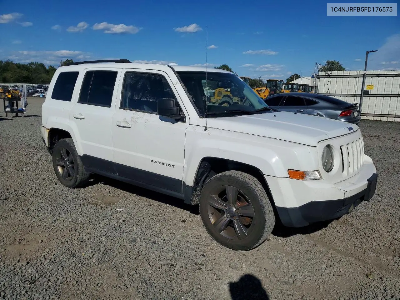 2015 JEEP LIBERTY (PATRIOT) VIN 1C4NJRFB5FD176575 — фото 4