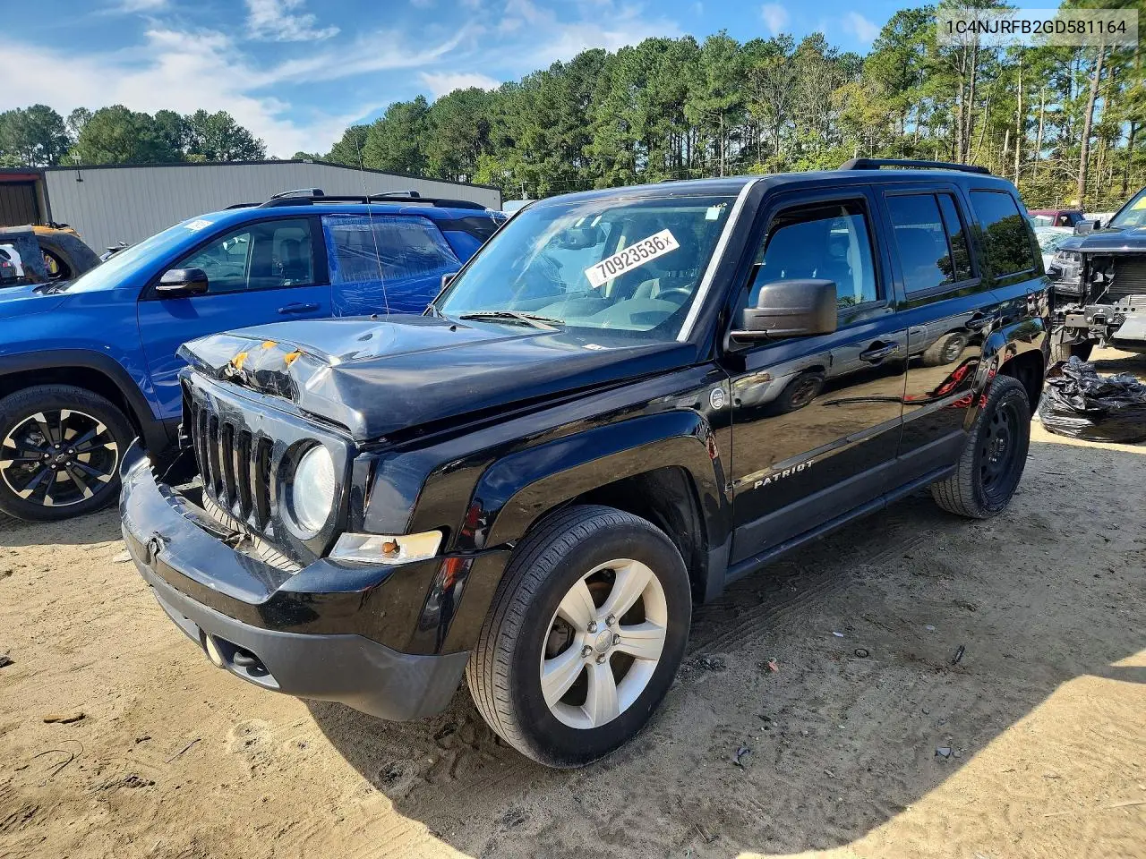 JEEP LIBERTY (PATRIOT) 2016, VIN 1C4NJRFB2GD581164