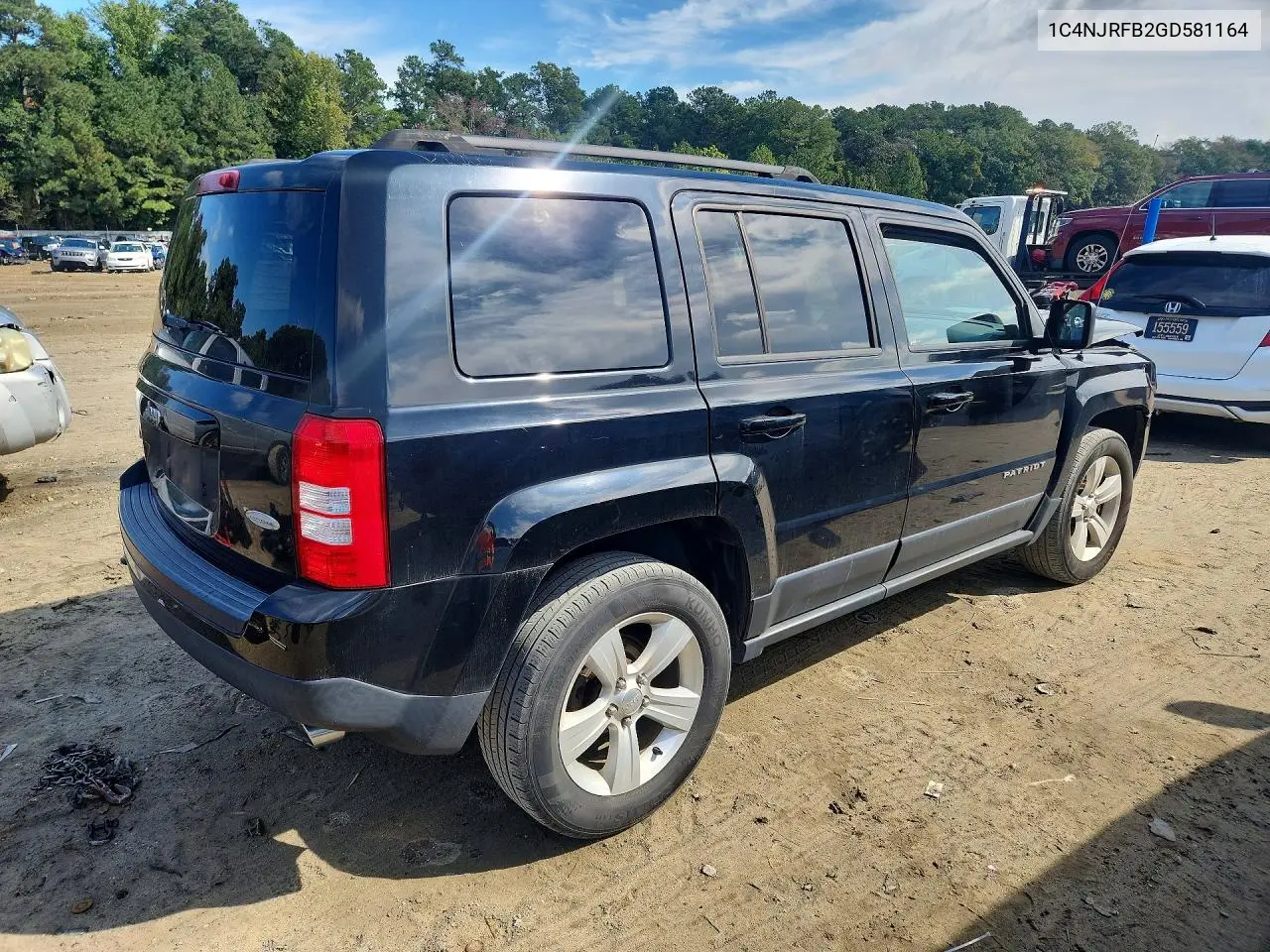 2016 JEEP LIBERTY (PATRIOT) VIN 1C4NJRFB2GD581164 — фото 3