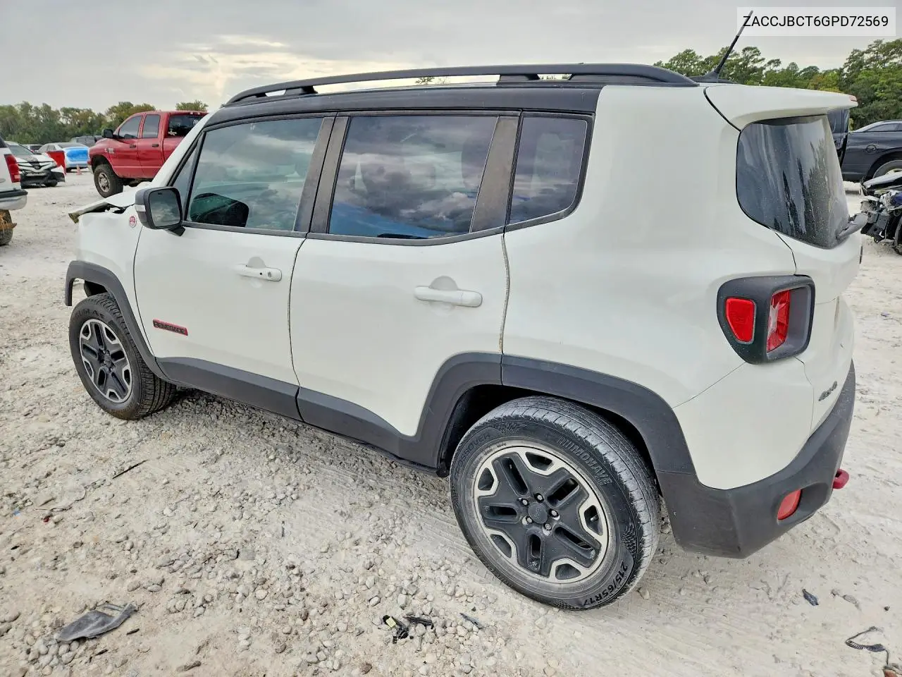 2016 JEEP RENEGADE VIN ZACCJBCT6GPD72569 — фото 2