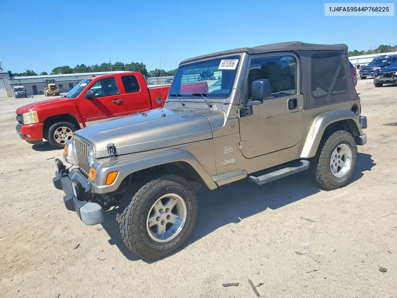 JEEP WRANGLER 2004, VIN 1J4FA59S44P768225