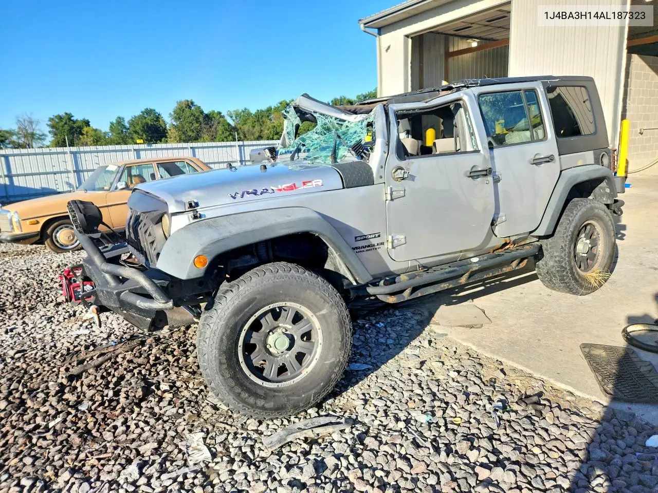 JEEP WRANGLER 2010, VIN 1J4BA3H14AL187323