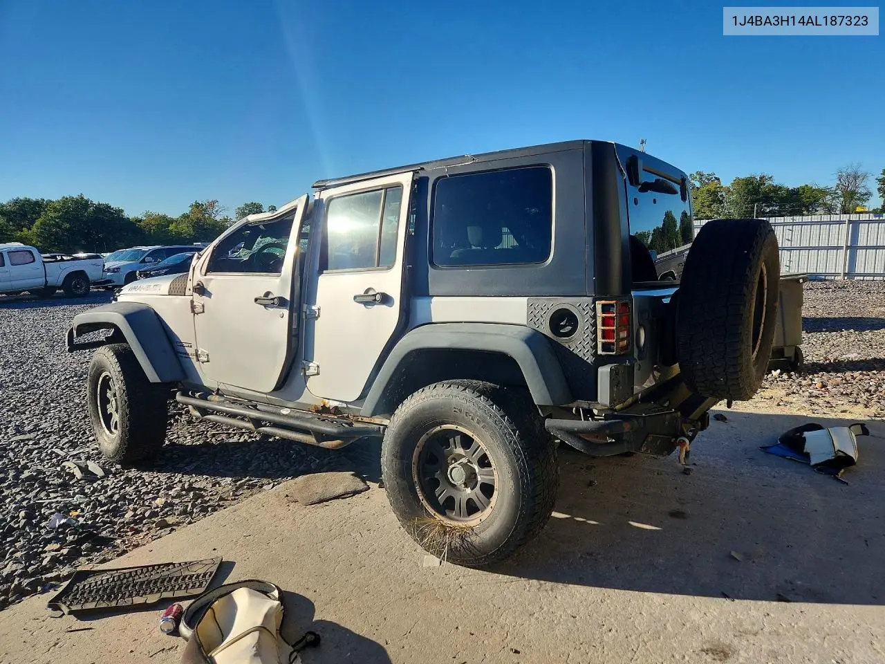 2010 JEEP WRANGLER VIN 1J4BA3H14AL187323 — фото 2