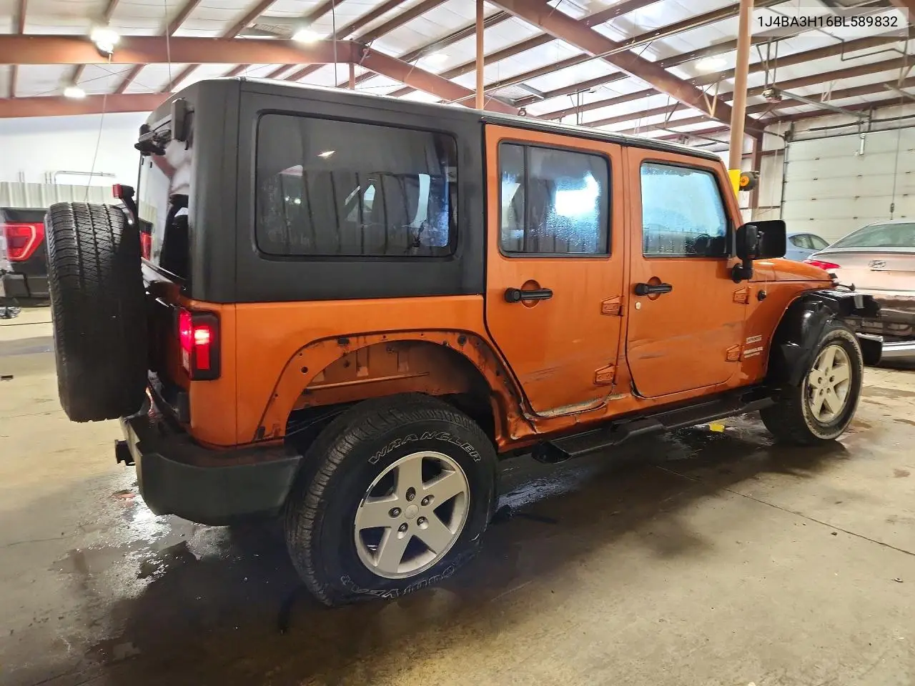 2011 JEEP WRANGLER VIN 1J4BA3H16BL589832 — фото 3