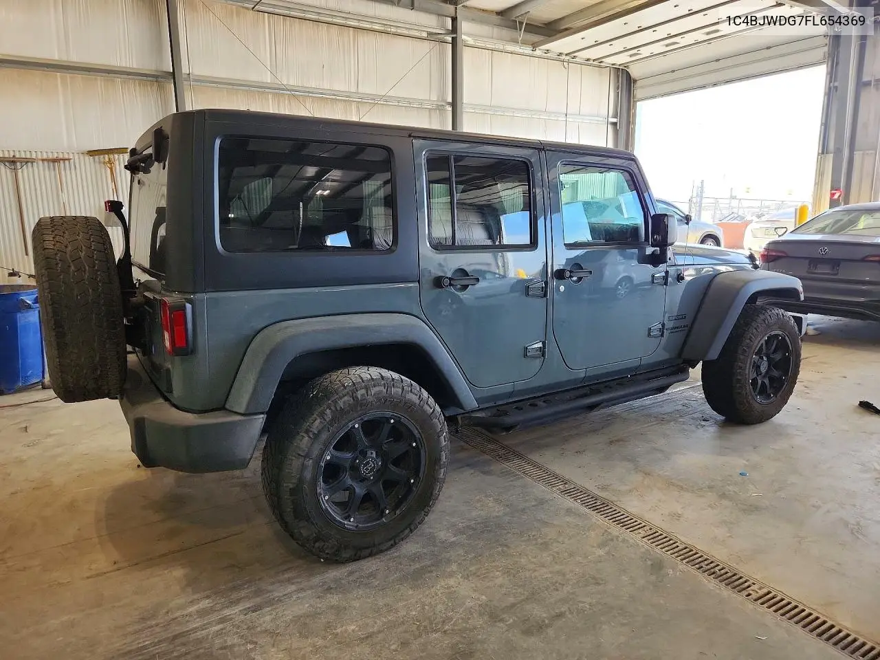 2015 JEEP WRANGLER VIN 1C4BJWDG7FL654369 — фото 3