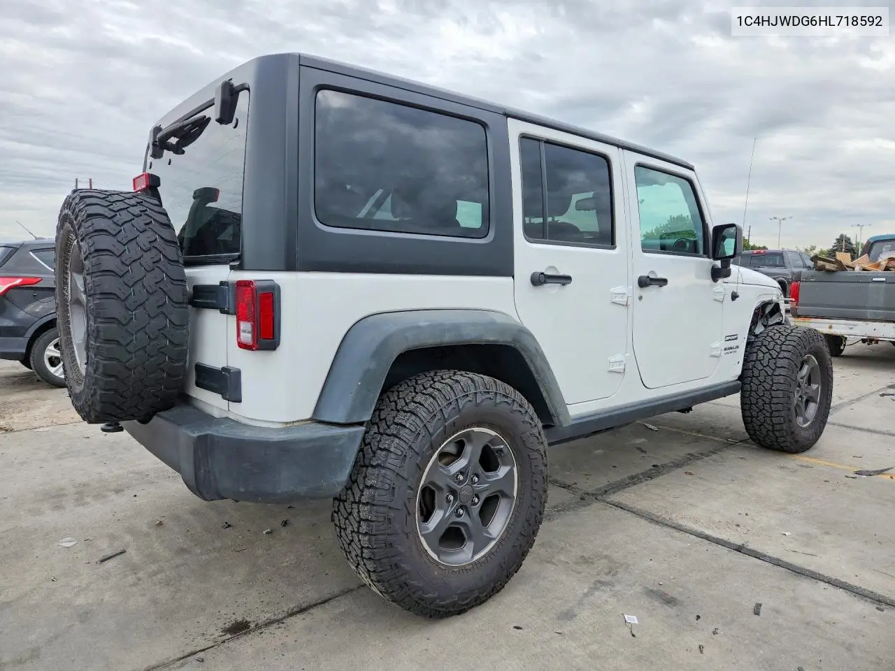 2017 JEEP WRANGLER VIN 1C4HJWDG6HL718592 — фото 3