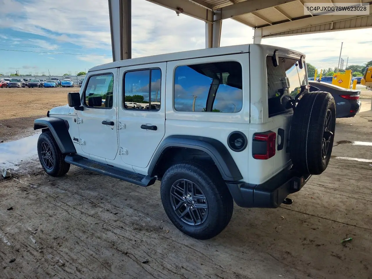 2025 JEEP WRANGLER VIN 1C4PJXDG7SW623028 — фото 2