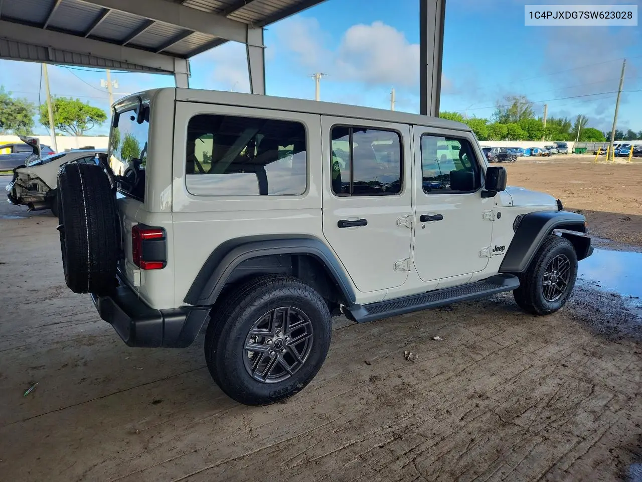 2025 JEEP WRANGLER VIN 1C4PJXDG7SW623028 — фото 3