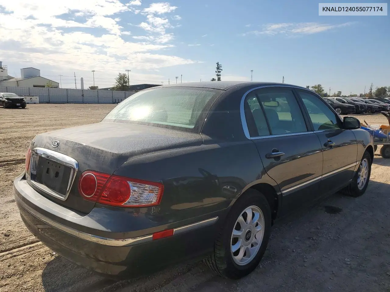 2005 KIA AMANTI VIN KNALD124055077174 — фото 3