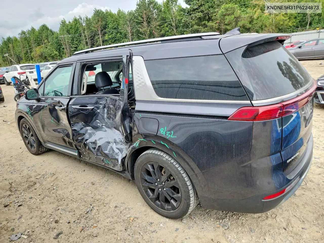 2023 KIA CARNIVAL VIN KNDNE5H31P6224873 — фото 2