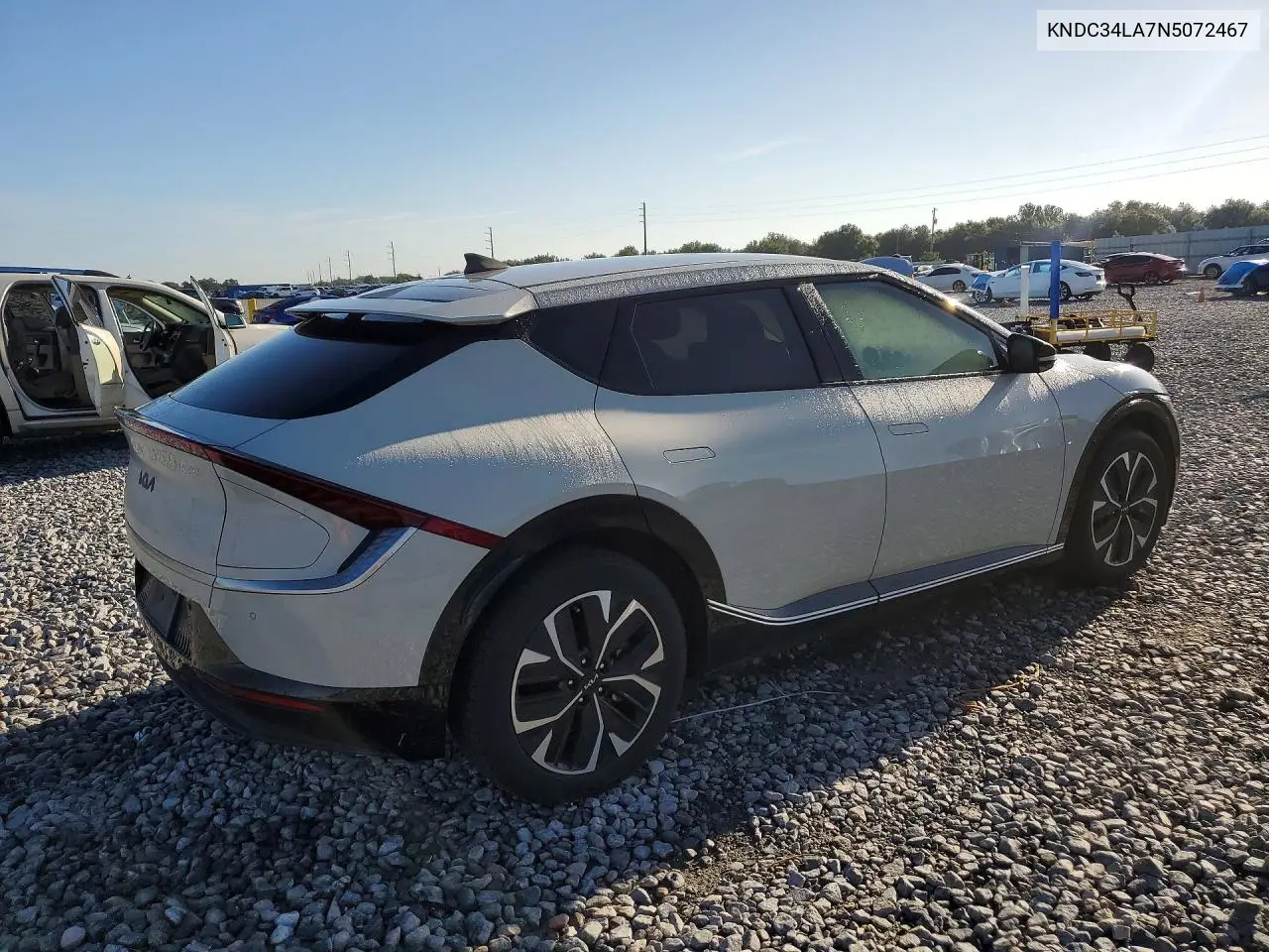 2022 KIA EV6 VIN KNDC34LA7N5072467 — фото 3