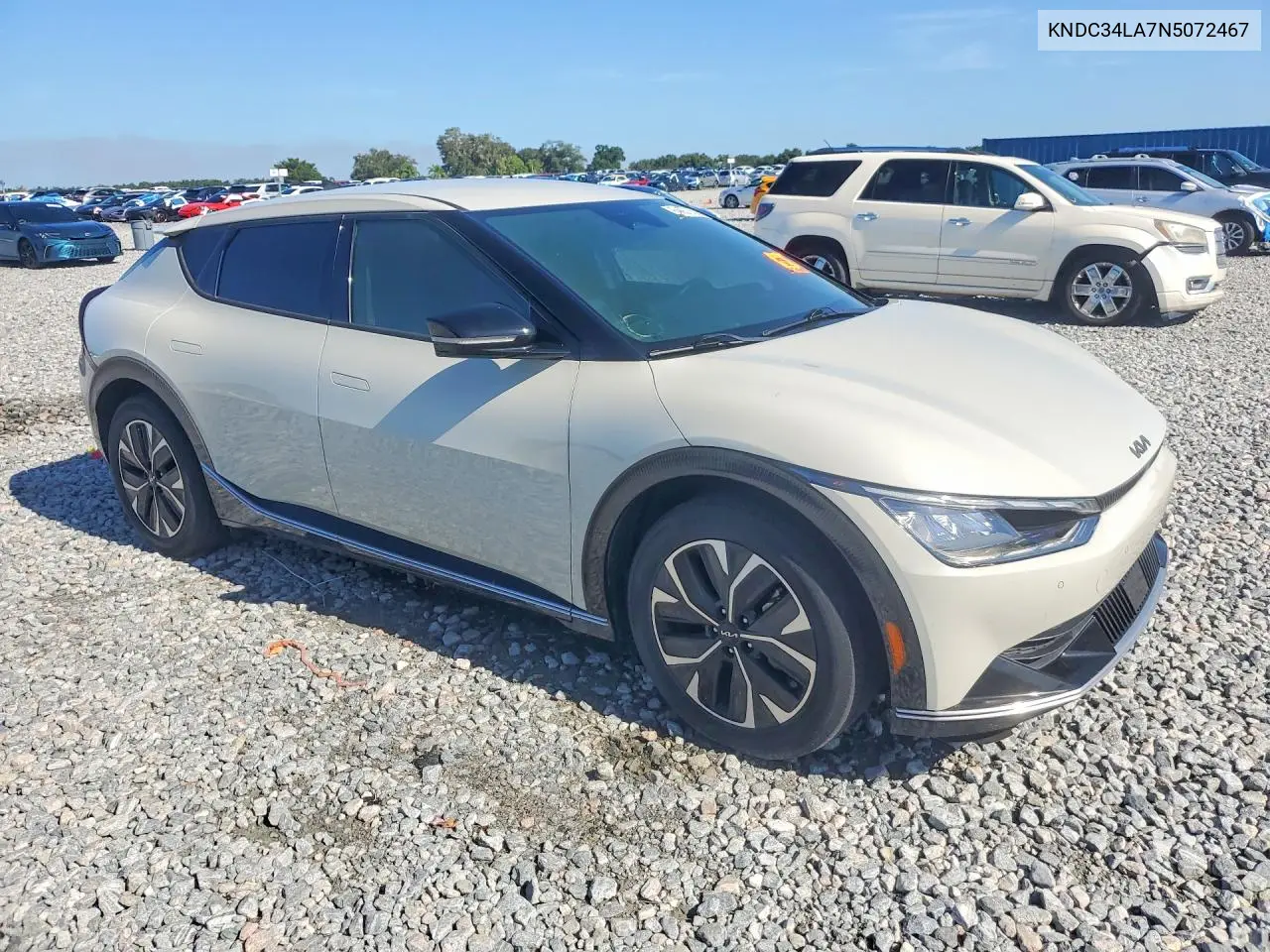 2022 KIA EV6 VIN KNDC34LA7N5072467 — фото 4