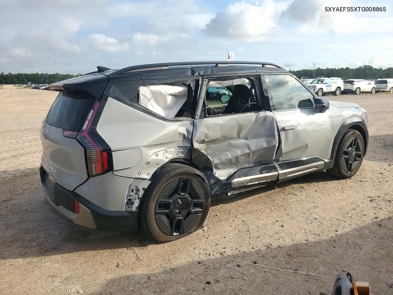 2026 KIA EV9 VIN 5XYAEFS5XTG008865 — фото 3