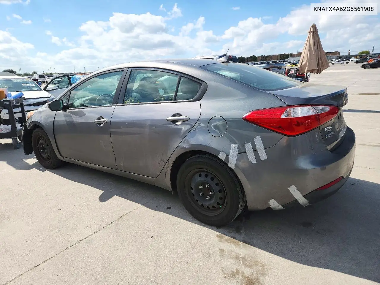 2016 KIA FORTE VIN KNAFX4A62G5561908 — фото 2
