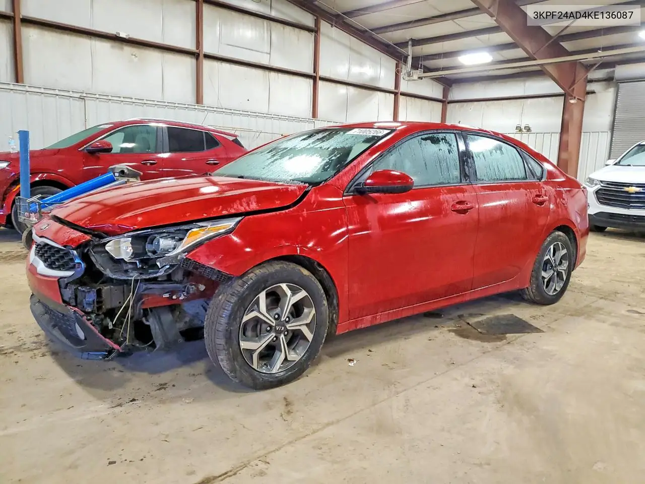 KIA FORTE 2019, VIN 3KPF24AD4KE136087