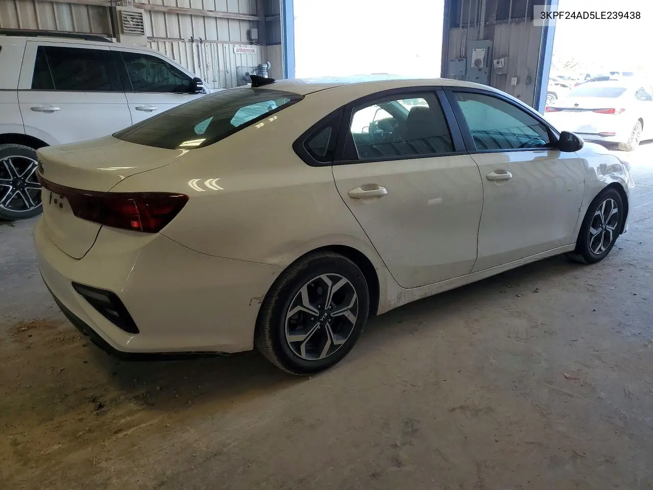 2020 KIA FORTE VIN 3KPF24AD5LE239438 — фото 3