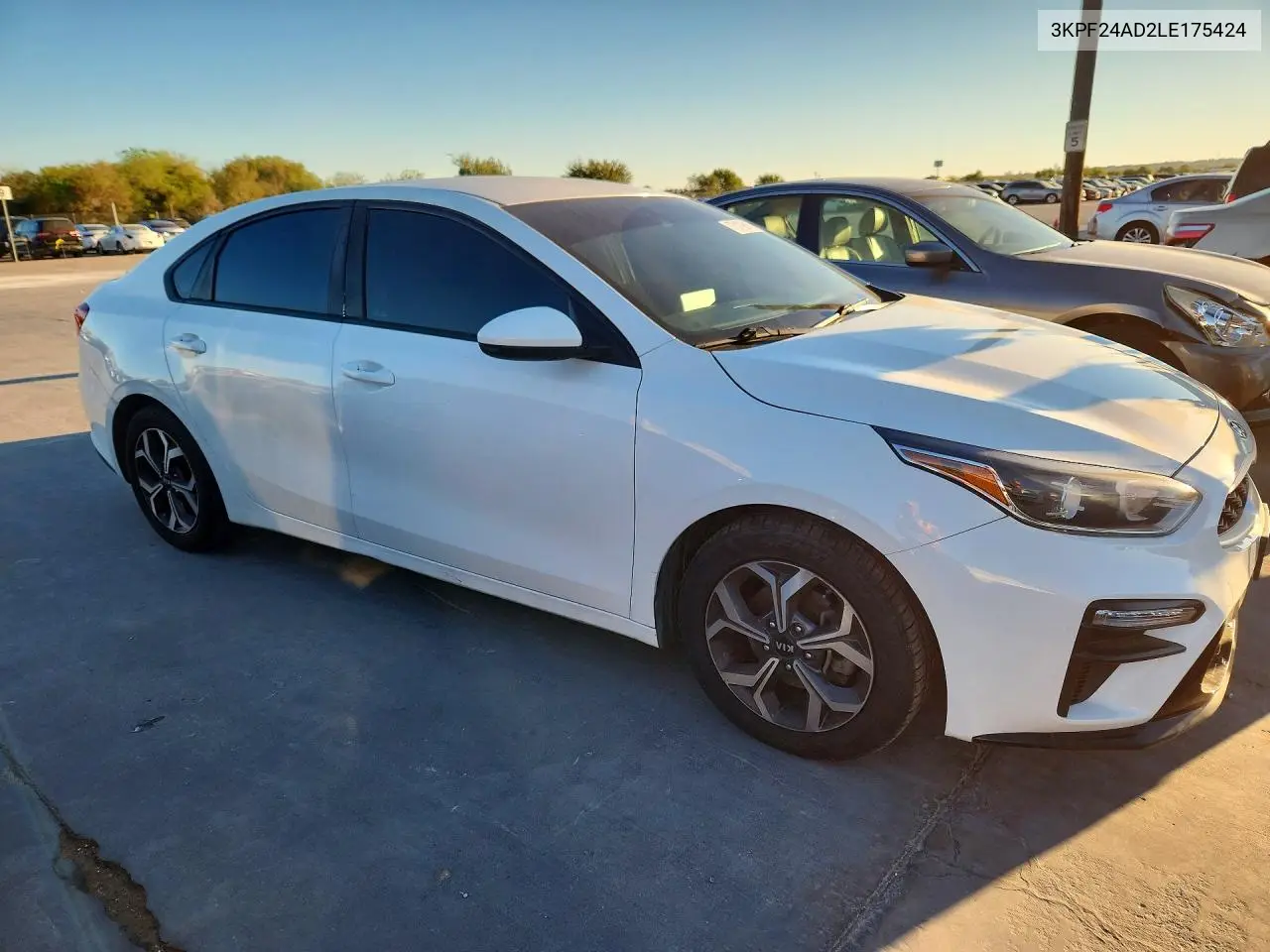 2020 KIA FORTE VIN 3KPF24AD2LE175424 — фото 4