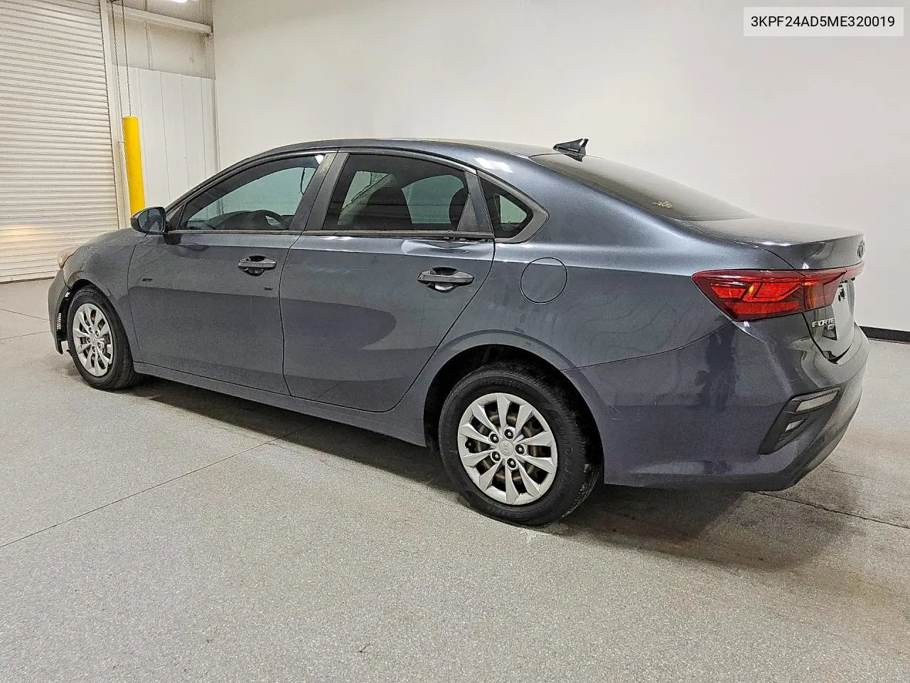 2021 KIA FORTE VIN 3KPF24AD5ME320019 — фото 2